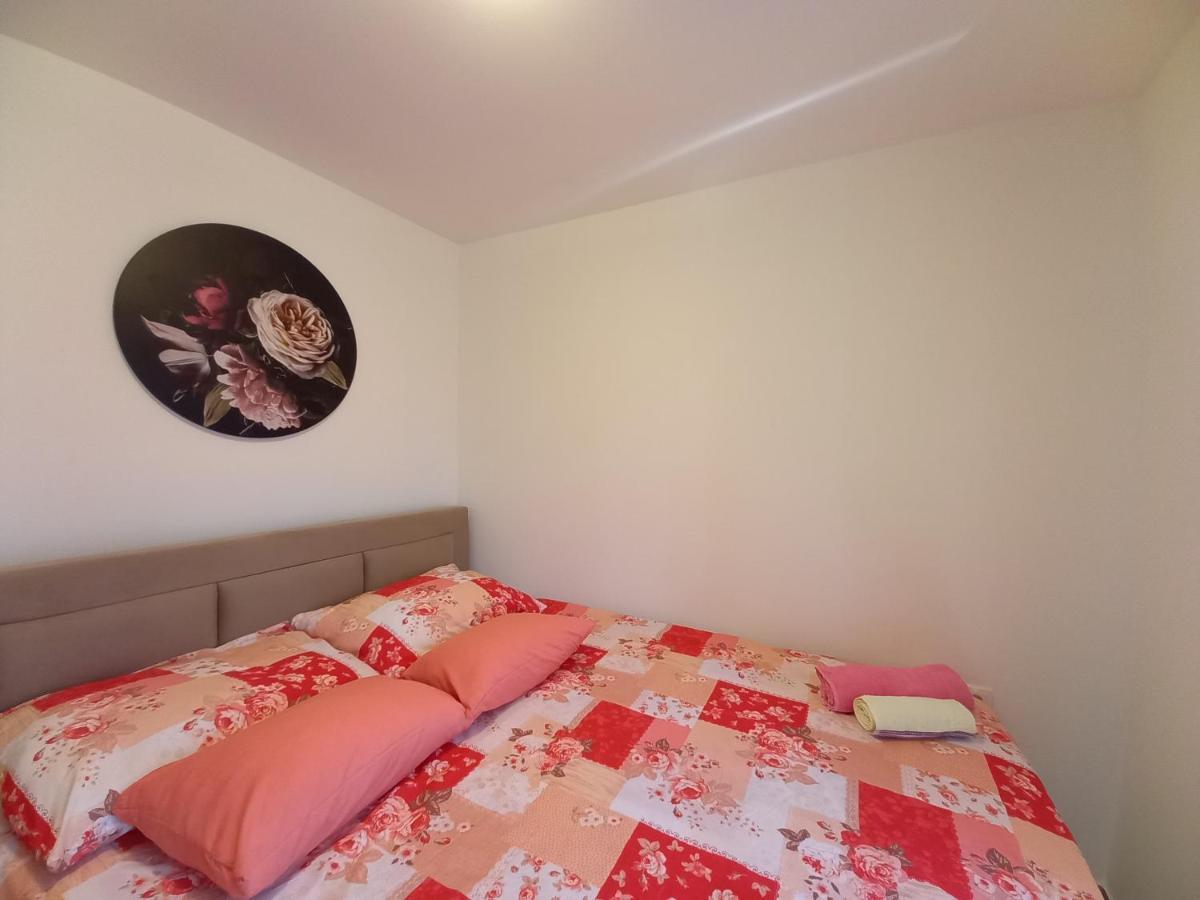 Apartment & Studio Vrdoljak Sveti Anton  Экстерьер фото