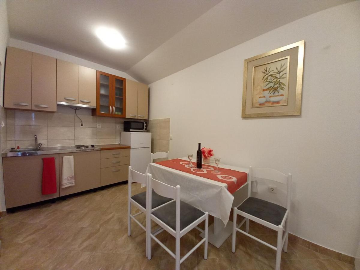 Apartment & Studio Vrdoljak Sveti Anton  Экстерьер фото